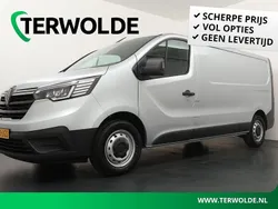 Gris highland Nieuw 2024 Renault Trafic Van | € 33.480