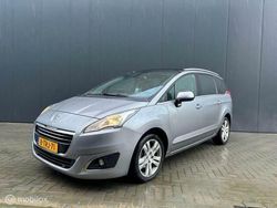 Grijs Gebruikt 2014 Peugeot 5008 MPV | € 9.995