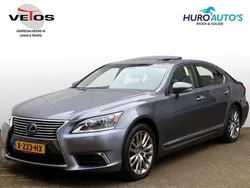 Grijs, metallic lak Gebruikt 2015 Lexus LS600h President Line Sedan | € 37.495