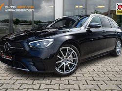 Zwart Gebruikt 2022 Mercedes E300 AMG line Stationwagen | € 40.900 (Goede deal)