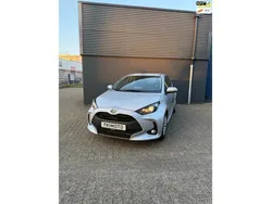 Grijs Gebruikt 2021 Toyota Yaris Active Hatchback | € 18.750 (Eerlijke prijs)