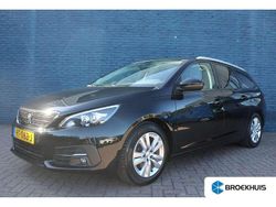 Zwart, metallic lak Gebruikt 2018 Peugeot 308 Premium Stationwagen | € 10.900 (Eerlijke prijs)