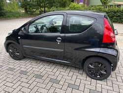 Zwart Gebruikt 2011 Peugeot 107 Hatchback | € 2.250 (Goede deal)