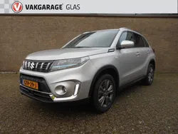 Grijs Gebruikt 2024 Suzuki Vitara Style SUV | € 26.750 (Eerlijke prijs)