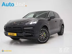Zwart Gebruikt 2018 Porsche Cayenne Sport SUV | € 54.840 (Eerlijke prijs)