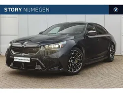 Zwart, metallic lak Gebruikt 2024 BMW M5 Executive Sedan | € 165.950