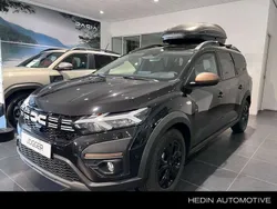 Zwart, metallic lak Nieuw 2024 Dacia Jogger Extreme MPV | € 29.150 (Duur)