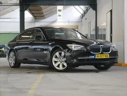 Zwart, metallic lak Gebruikt 2012 BMW 740L Executive Sedan | € 15.950