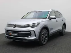 Grijs, metallic lak Nieuw 2025 VW Tiguan Edition SUV | € 49.900 (Super prijs)