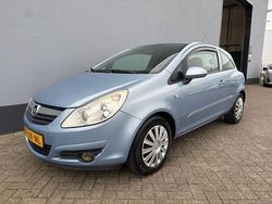 Blauw Gebruikt 2007 Opel Corsa Enjoy Hatchback | € 2.250 (Eerlijke prijs)