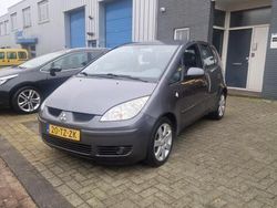 Grijs Gebruikt 2007 Mitsubishi Colt Inform Hatchback | € 1.950 (Iets duurder)