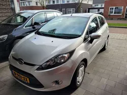 Grijs Gebruikt 2012 Ford Fiesta Titanium Hatchback | € 6.700 (Eerlijke prijs)