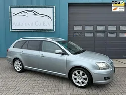 Grijs, metallic lak Gebruikt 2007 Toyota Avensis Executive Stationwagen | € 3.900 (Iets duurder)