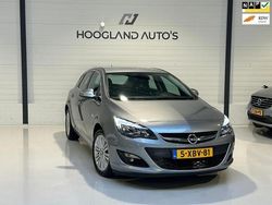Grijs Gebruikt 2014 Opel Astra Design Edition Hatchback | € 9.995 (Iets duurder)