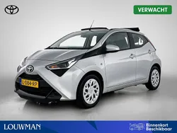 Grijs Gebruikt 2021 Toyota Aygo X-play Hatchback | € 14.950 (Duur)