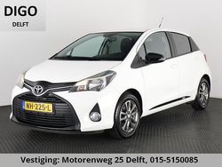 Wit Gebruikt 2015 Toyota Yaris Cool Hatchback | € 9.900 (Eerlijke prijs)