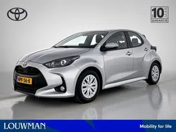 Grijs metallic Gebruikt 2024 Toyota Yaris Active Hatchback | € 23.945 (Eerlijke prijs)
