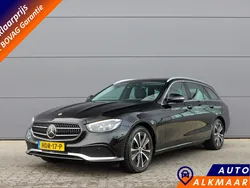 Zwart Gebruikt 2023 Mercedes 300 Avantgarde Stationwagen | € 47.900 (Eerlijke prijs)