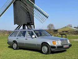 Zilver Gebruikt 1991 Mercedes E200 Stationwagen | € 38.950