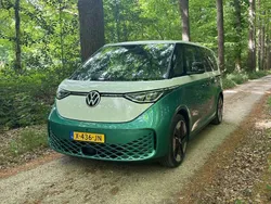 Groen Gebruikt 2023 VW ID. Buzz Van | € 59.950