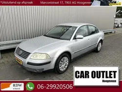 Grijs Gebruikt 2002 VW Passat Comfortline Sedan | € 1.650 (Eerlijke prijs)