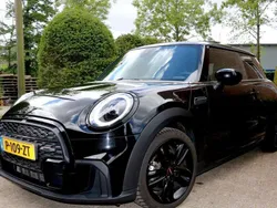 Zwart Gebruikt 2022 Mini John Cooper Works Comfort Hatchback | € 27.900 (Eerlijke prijs)