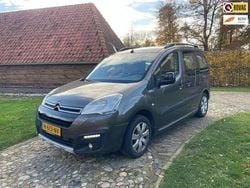 Grijs Gebruikt 2016 Citroën Berlingo XTR MPV | € 9.950 (Goede deal)