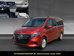 Rood Gebruikt 2024 Mercedes EQV300 Avantgarde Van | € 49.900 (Goede deal)