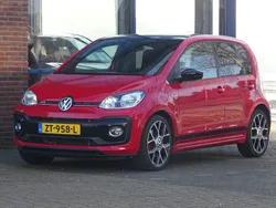 Rood Gebruikt 2018 VW up! Beats Hatchback | € 16.450 (Eerlijke prijs)