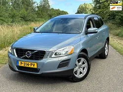 Blauw Gebruikt 2010 Volvo XC60 Summum SUV | € 14.950 (Eerlijke prijs)