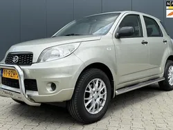 Beige Gebruikt 2011 Daihatsu Terios SUV | € 7.995 (Eerlijke prijs)