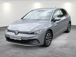Overige Gebruikt 2022 VW Golf VIII Active Sedan | € 30.342 (Iets duurder)