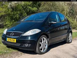 Zwart Gebruikt 2005 Mercedes A170 Avantgarde Hatchback | € 2.450 (Eerlijke prijs)