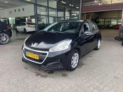 Zwart Gebruikt 2015 Peugeot 208 Access Hatchback | € 2.990 (Super prijs)