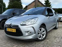 Grijs, metallic lak Gebruikt 2015 Citroën DS3 Cabriolet So Chic Cabriolet | € 5.450