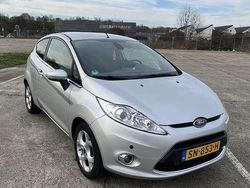 Grijs Gebruikt 2010 Ford Fiesta Trend Hatchback | € 4.250 (Eerlijke prijs)