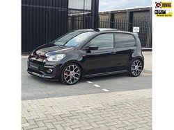 Zwart Gebruikt 2018 VW up! Beats Hatchback | € 15.990 (Iets duurder)