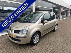 Beige Gebruikt 2007 Renault Modus Dynamique MPV | € 2.499 (Goede deal)