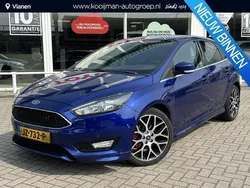 Blauw Gebruikt 2016 Ford Focus Sport Hatchback | € 10.950 (Iets duurder)