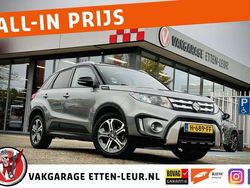 Grijs (metallic) Gebruikt 2018 Suzuki Vitara SUV | € 18.485 (Iets duurder)