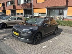 Zwart Gebruikt 2015 Citroën C4 Cactus Shine Hatchback | € 7.450 (Super prijs)
