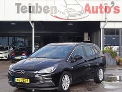 Zwart Gebruikt 2017 Opel Astra Business Stationwagen | € 7.985 (Goede deal)