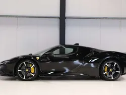 Zwart Gebruikt 2022 Ferrari SF90 Coupé | € 445.000