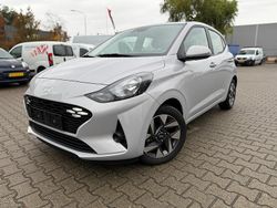 Wit Gebruikt 2025 Hyundai i10 Premium Hatchback | € 21.945 (Eerlijke prijs)