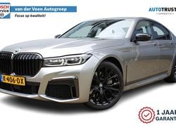 Grijs Gebruikt 2020 BMW 745e Executive Sedan | € 48.750 (Eerlijke prijs)