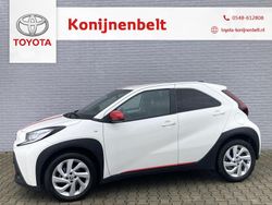 Wit Gebruikt 2022 Toyota Aygo X SUV | € 17.995