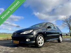 Zwart Gebruikt 2002 Peugeot 206 Premium Hatchback | € 1.250 (Eerlijke prijs)
