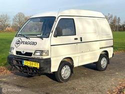 Gebruikt 2004 Piaggio Porter Sedan | € 4.250