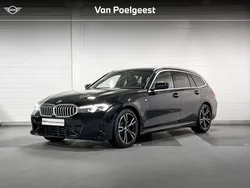 Saphirschwarz (donker zwart) Gebruikt 2024 BMW 318 M Sport Stationwagen | € 46.899 (Duur)