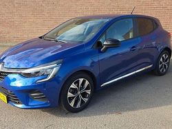 Blauw Gebruikt 2022 Renault Clio V Hatchback | € 13.750 (Super prijs)